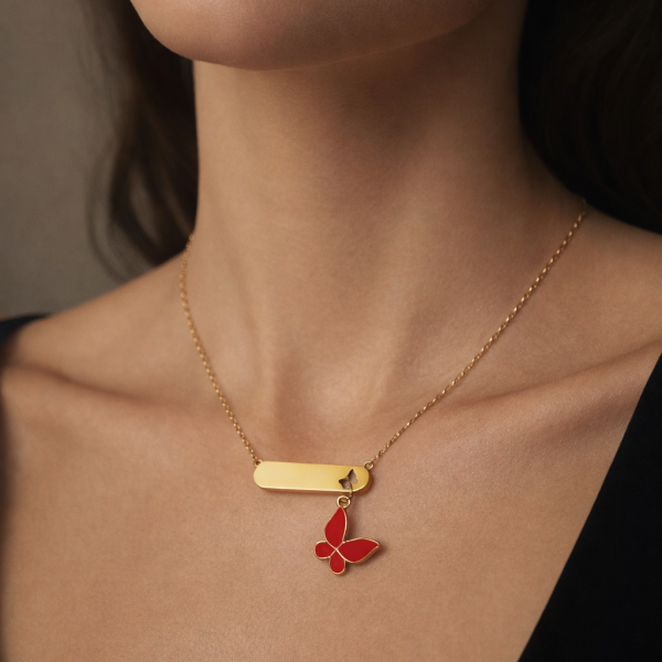 Engraved big red dropping female necklace
