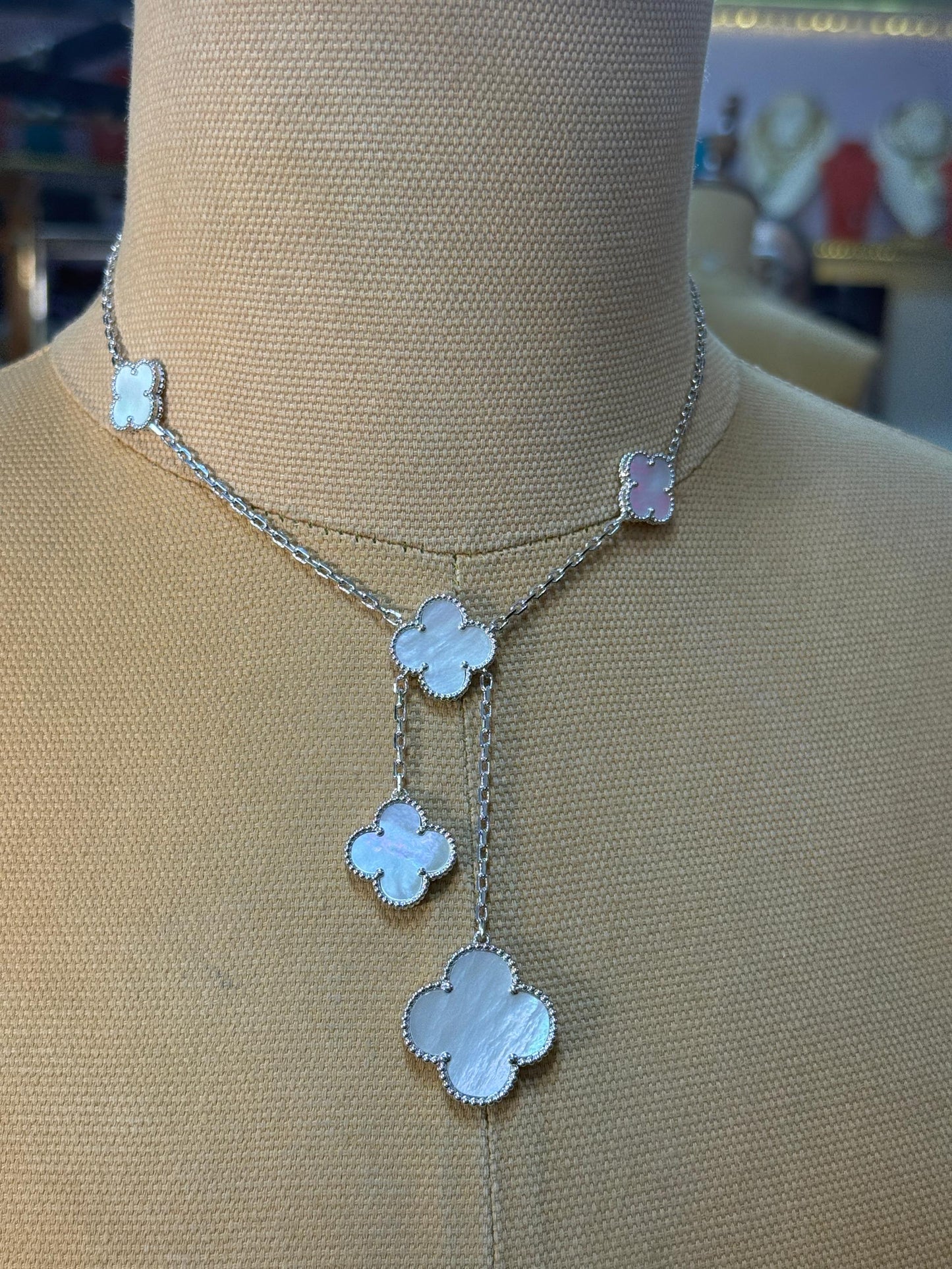 Non tarnish 925 sterling silver white clover necklace