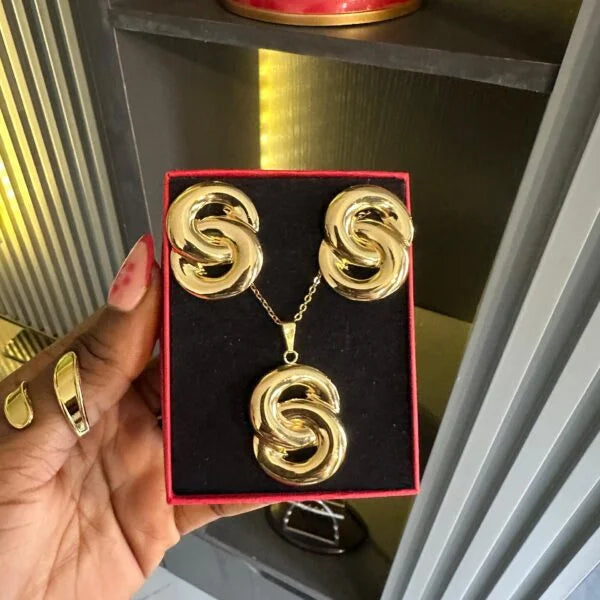 Statement gold plated necklacet net