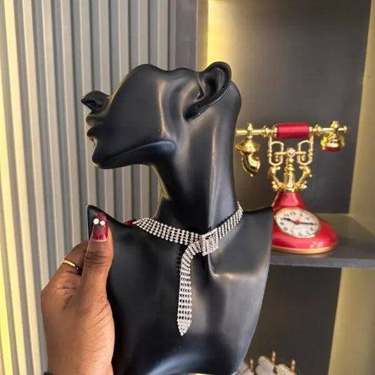 Crystal belt necklace