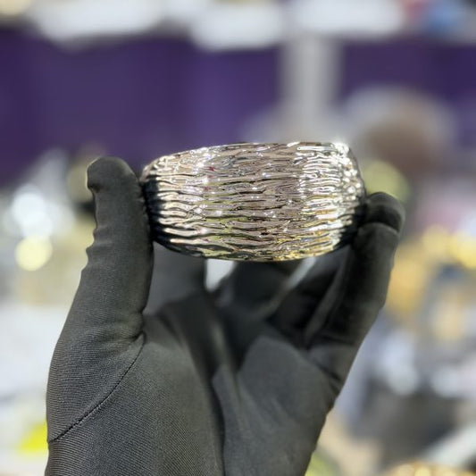 Generic chunky bracelet