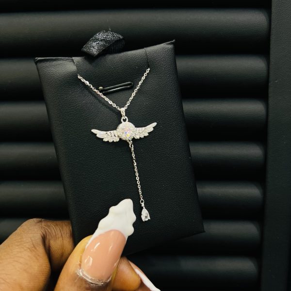 Penelope Moissanite Necklace