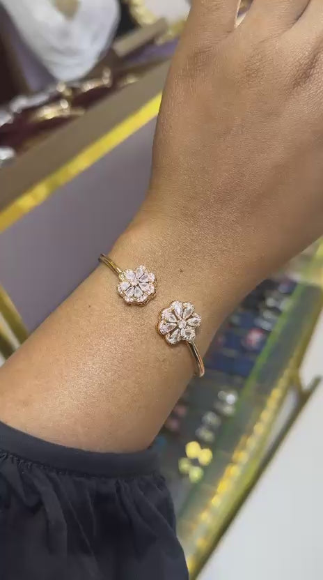 Precious lace mini frou frou